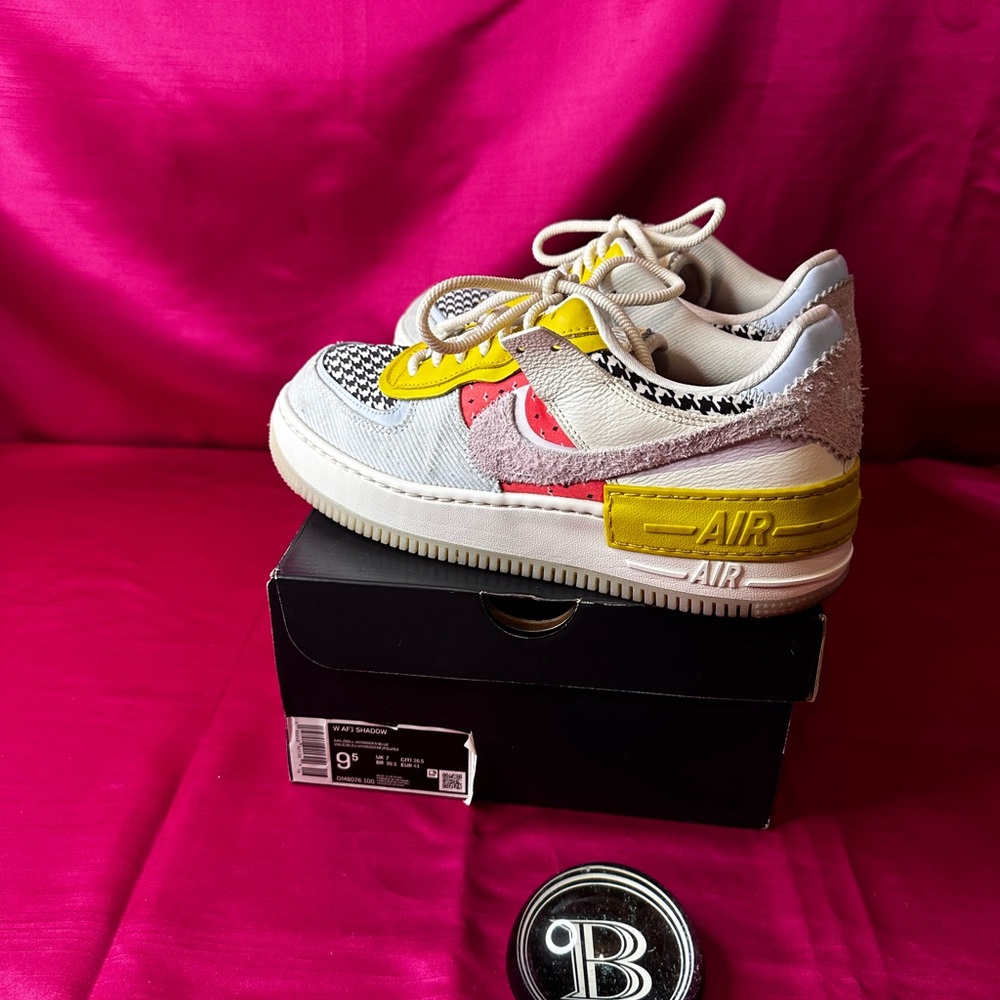 💐 Women’s Nike Sneakers 💐